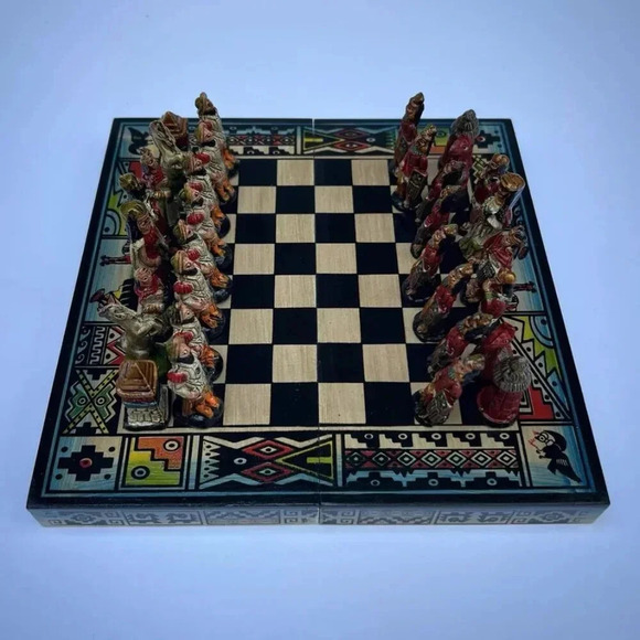 NEW Handcrafted by Artisans in Peru Inca Vs Conquistador Chess Set - Picture 2 of 12